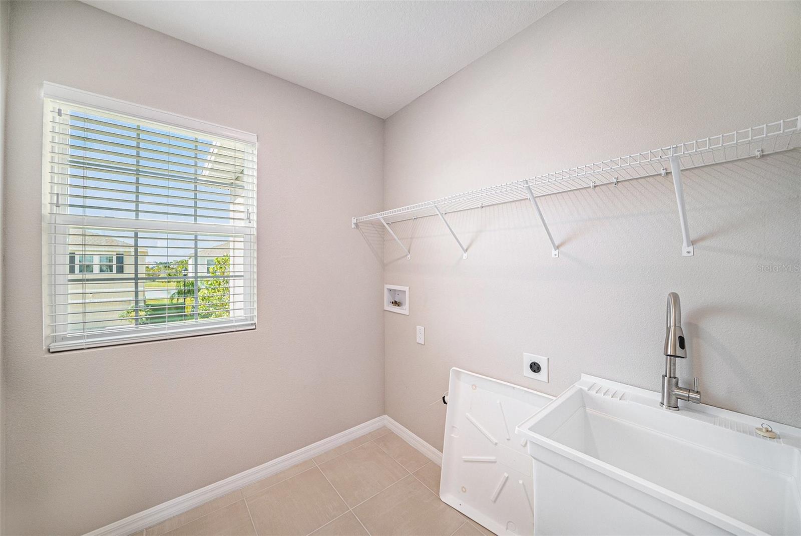 AVALON PARK - Residential
