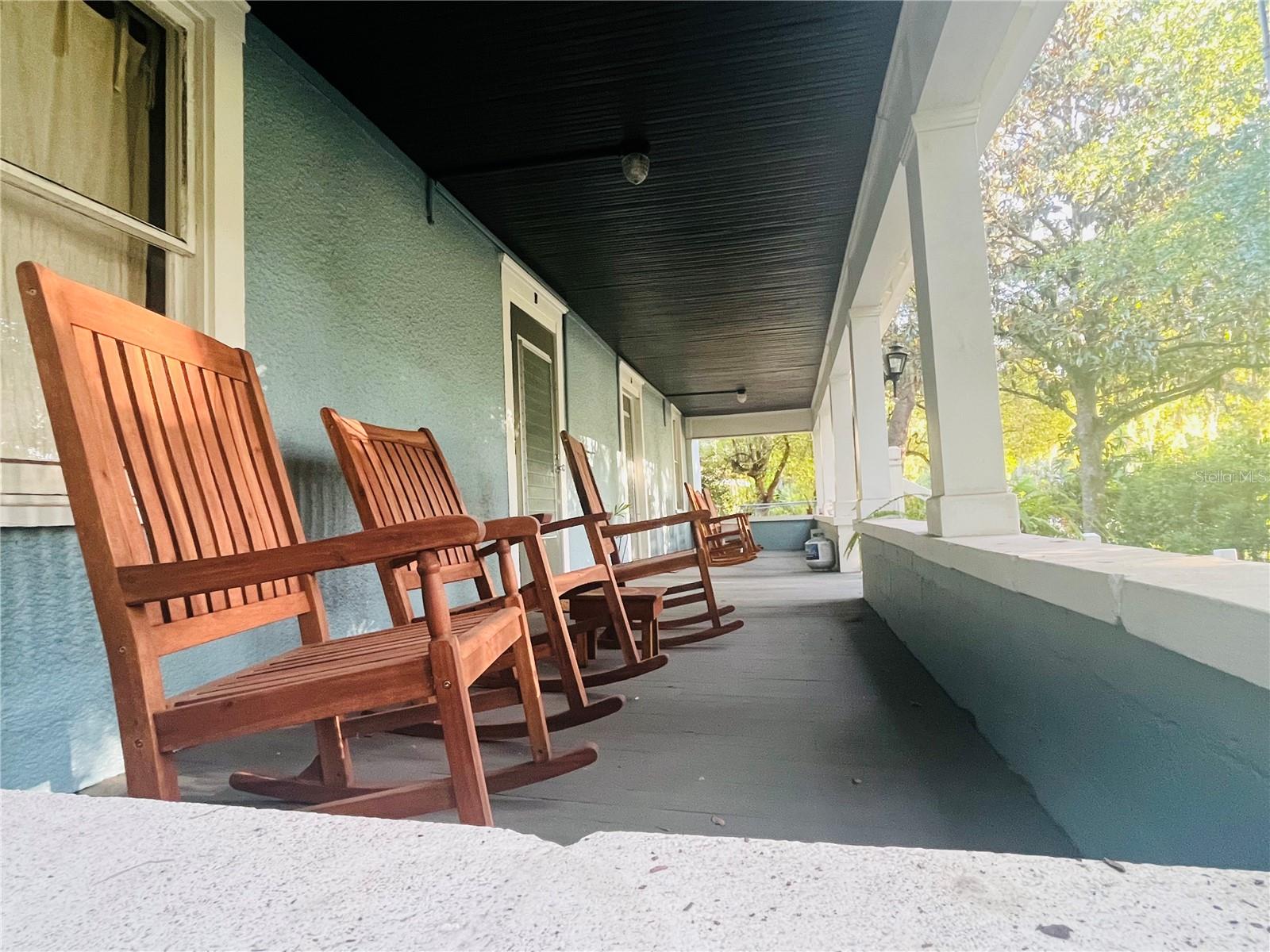1124 NW 4TH STREET