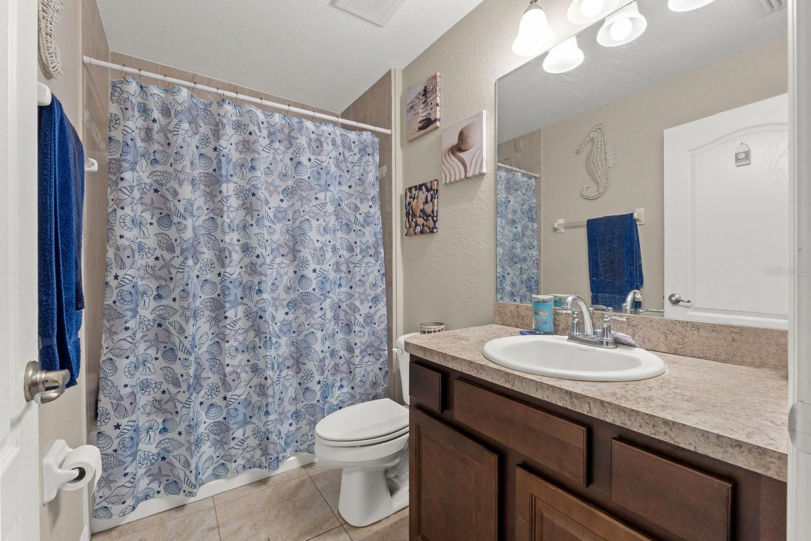 ROYAL HIGHLANDS - Residential