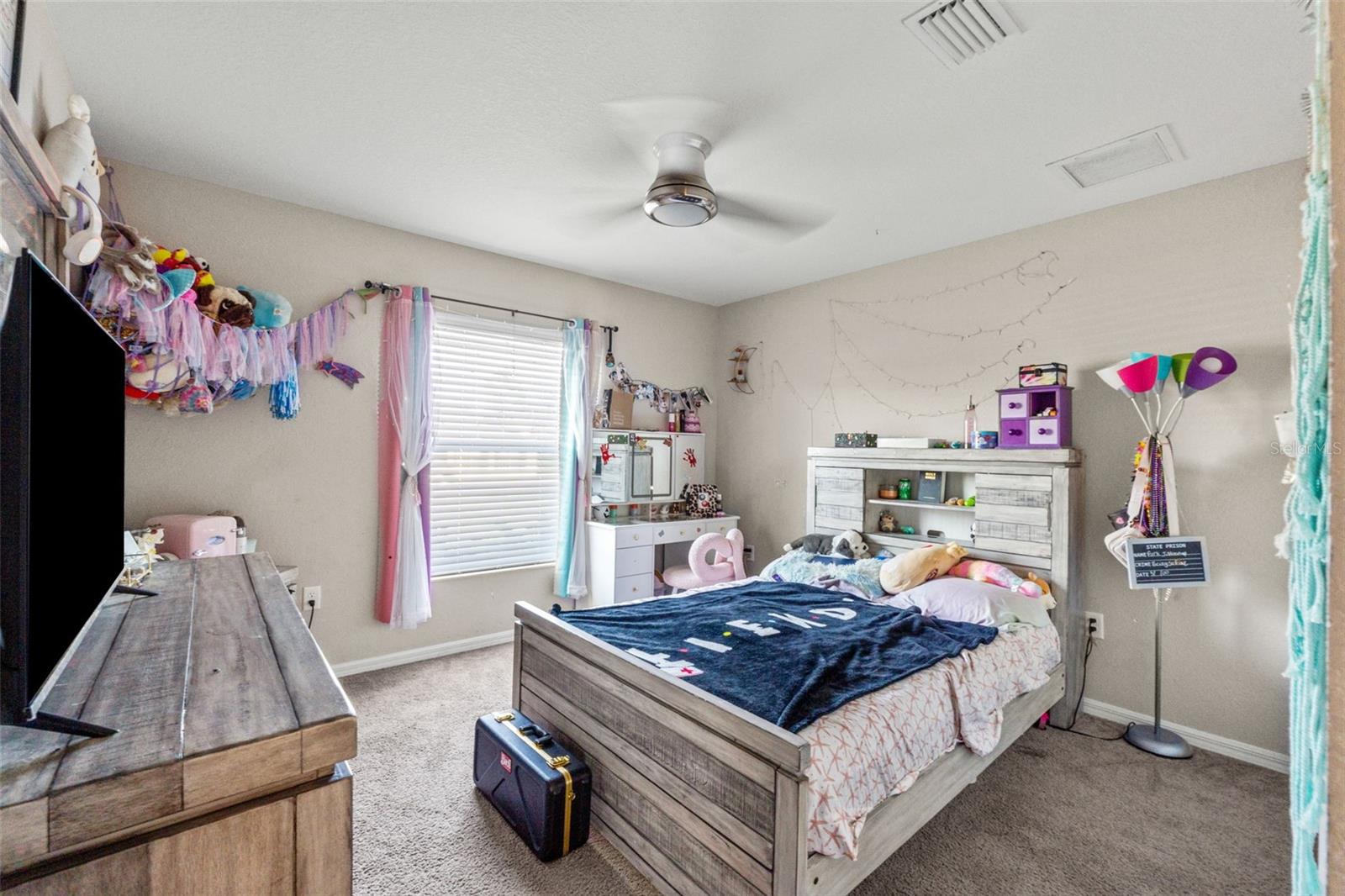 ROYAL HIGHLANDS - Residential