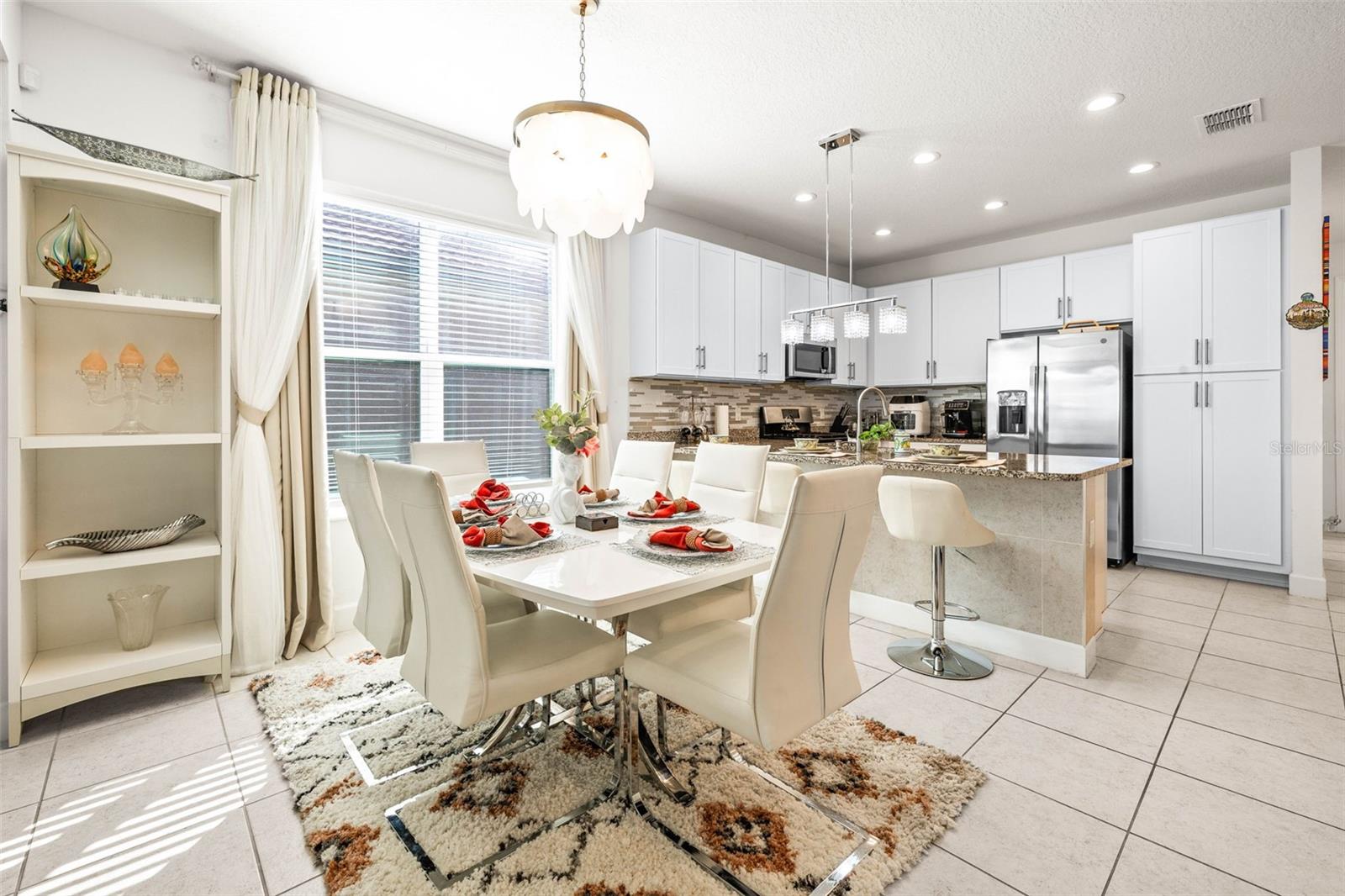 5124 HIGHLAND POINTE COURT