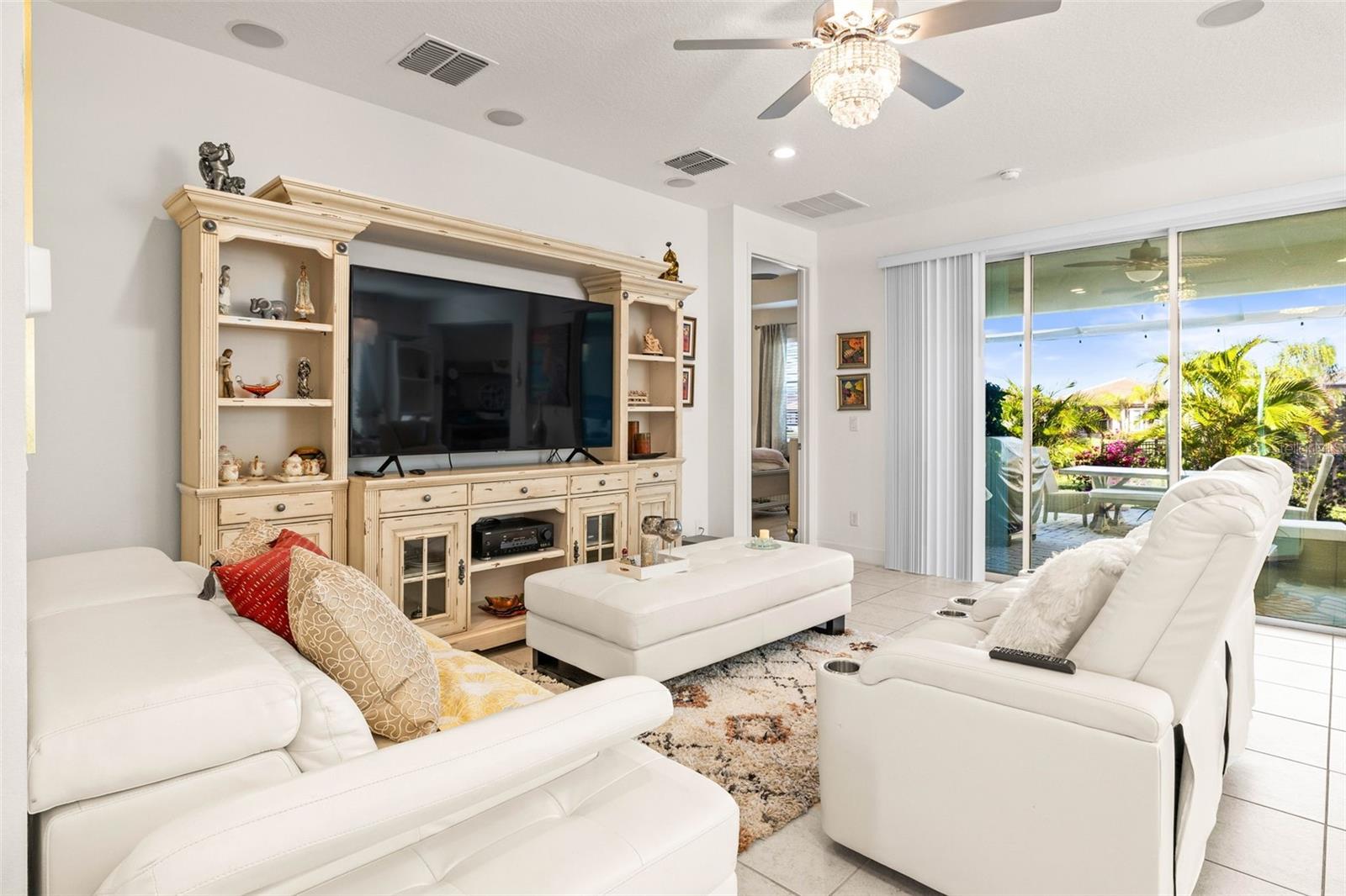 5124 HIGHLAND POINTE COURT