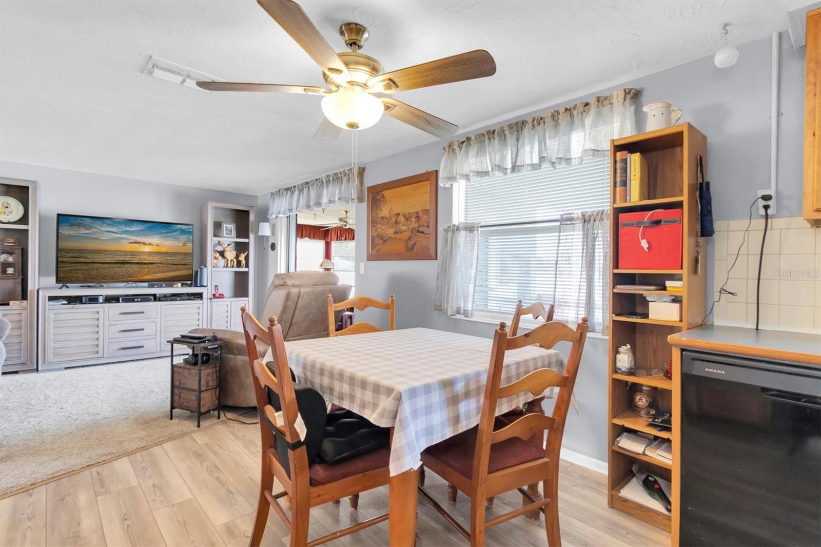 ALOHA GARDENS - Residential