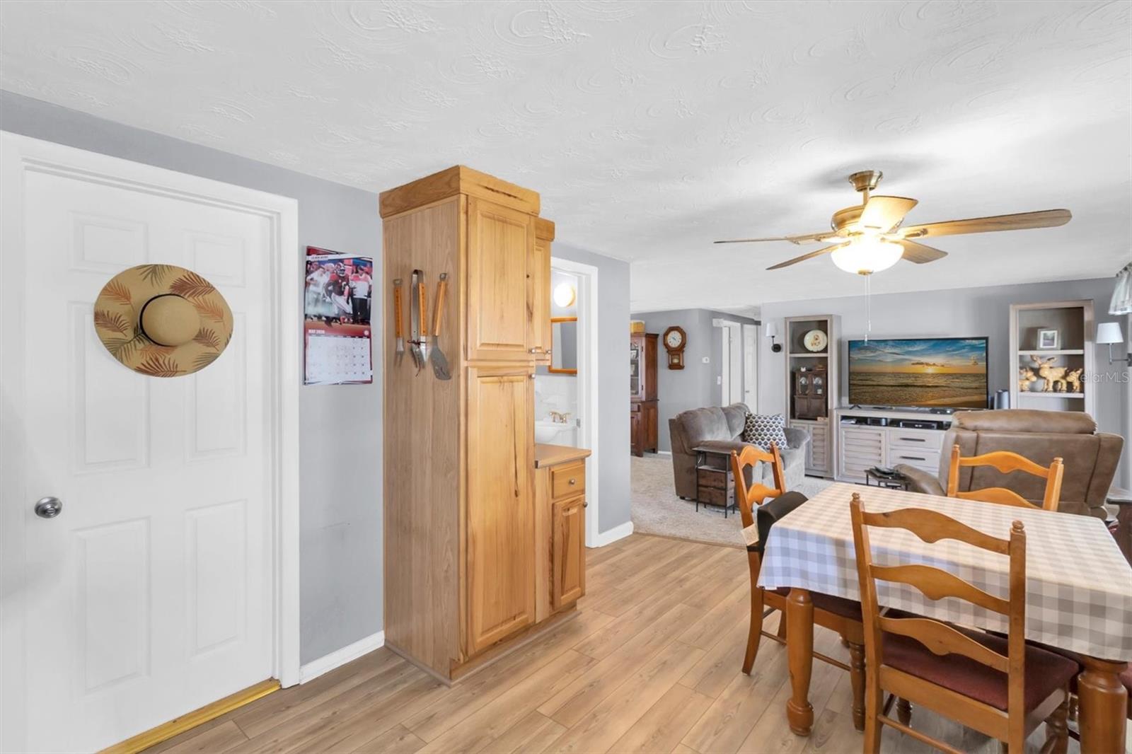ALOHA GARDENS - Residential