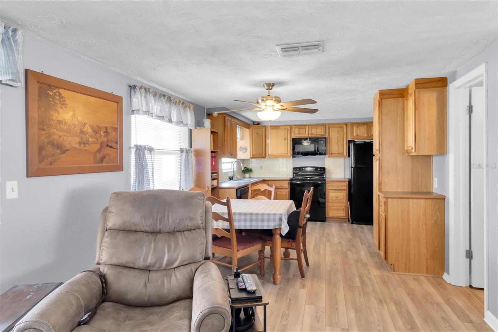 ALOHA GARDENS - Residential