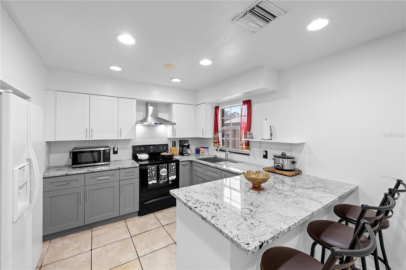 HIGHLAND PARK MANOR 02 - Residential