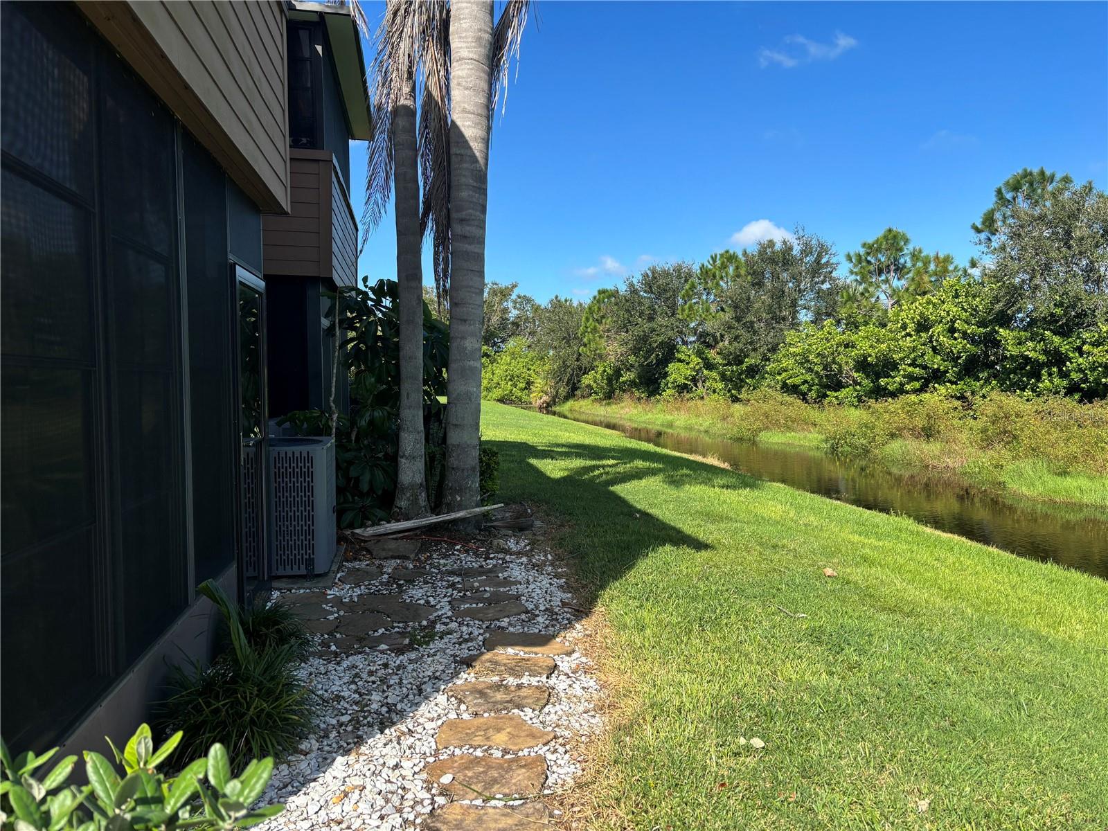 SUNRISE GOLF CLUB PH III - Residential Lease
