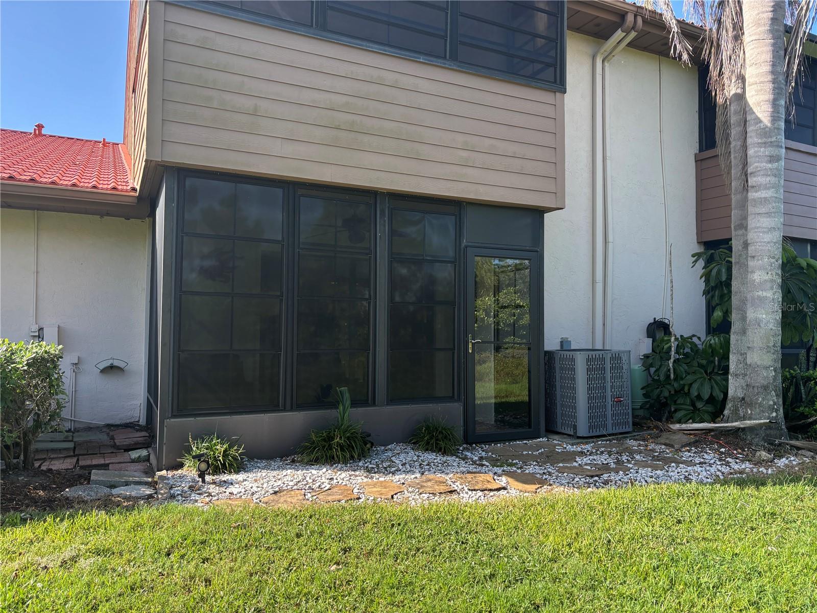 SUNRISE GOLF CLUB PH III - Residential Lease