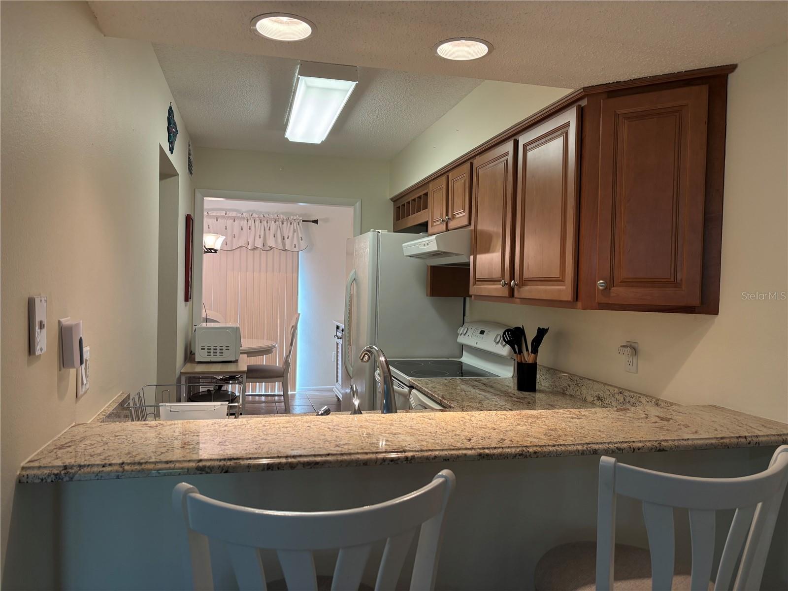 SUNRISE GOLF CLUB PH III - Residential Lease