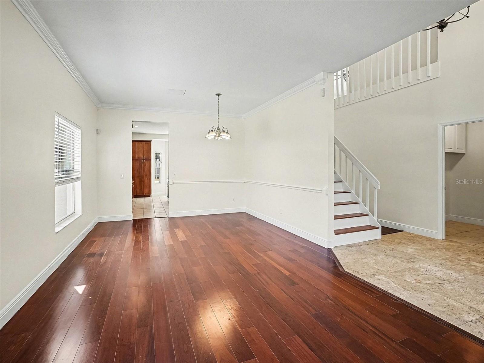 7728 GLYNDE HILL DRIVE