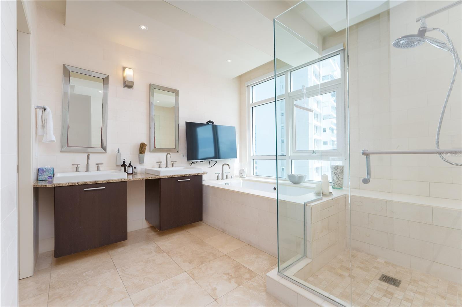 BRISTOL CONDOMINIUM - Residential