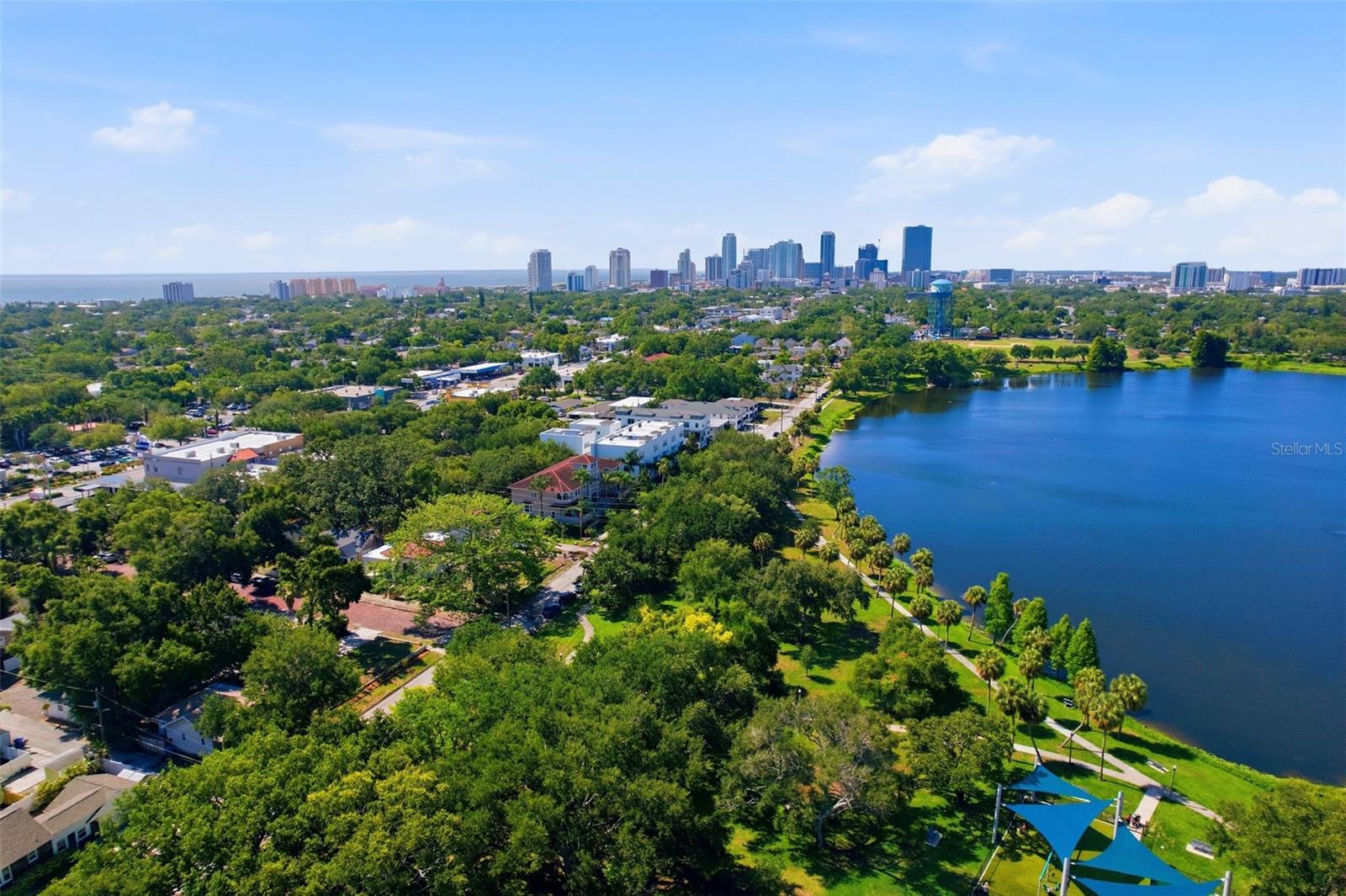 CRESCENT LAKE TWNHMS PH II - Residential