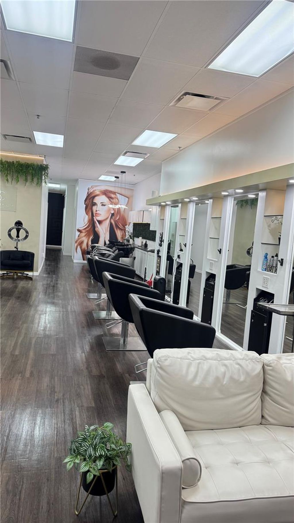 Photo of 13871 W Hillsborough Avenue, Tampa, FL 33635 (MLS # R4911022)