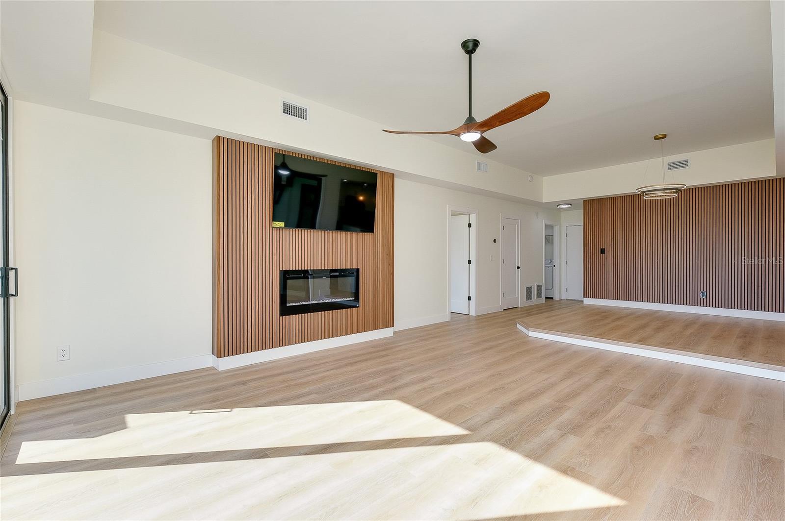 MEADOWLAKE 1 - Residential