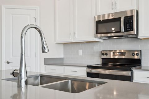 Tiny photo for 7113 Dilly Lake Avenue, Groveland, FL 34736 (MLS # O6329384)