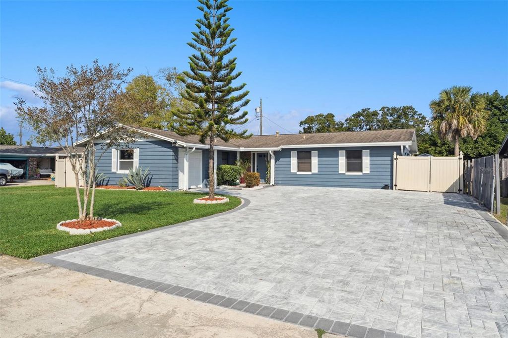 Photo of 831 Nana Avenue, Orlando, FL 32809 (MLS # O6362329)