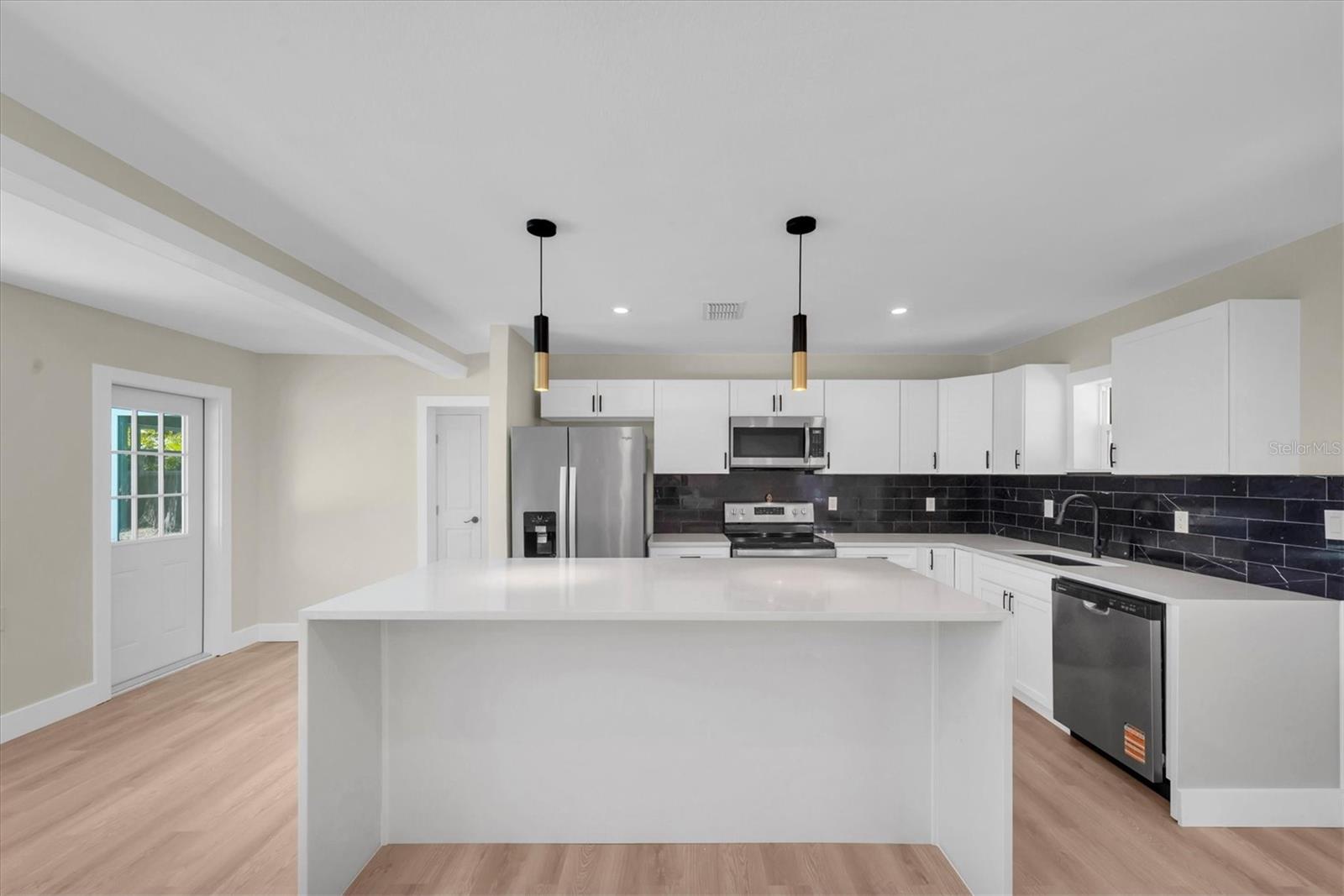 SHORE ACRES OVERLOOK SEC - Residential