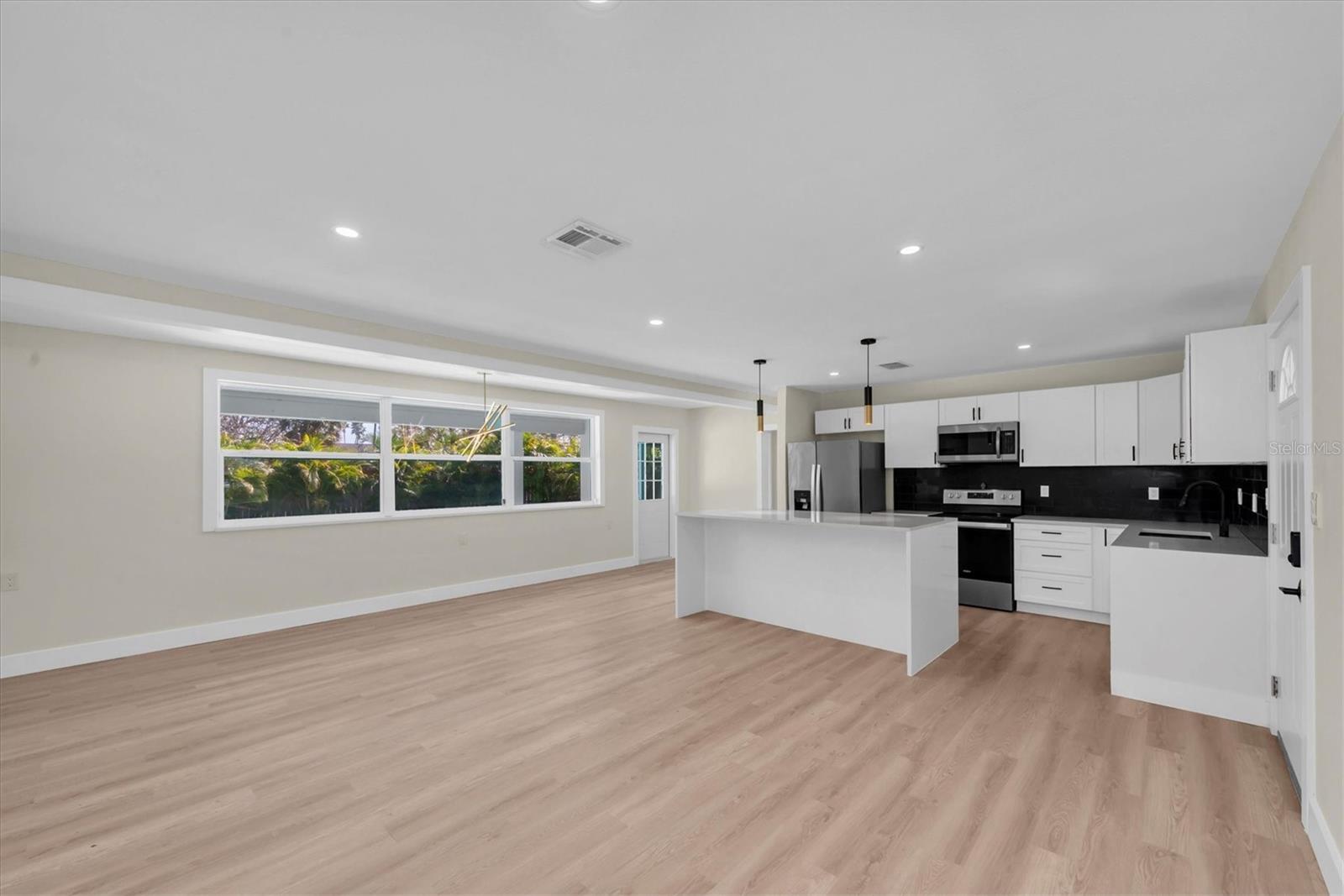 SHORE ACRES OVERLOOK SEC - Residential