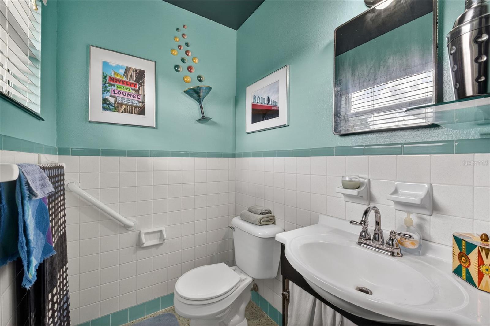 EDGEWOOD PARK - Residential