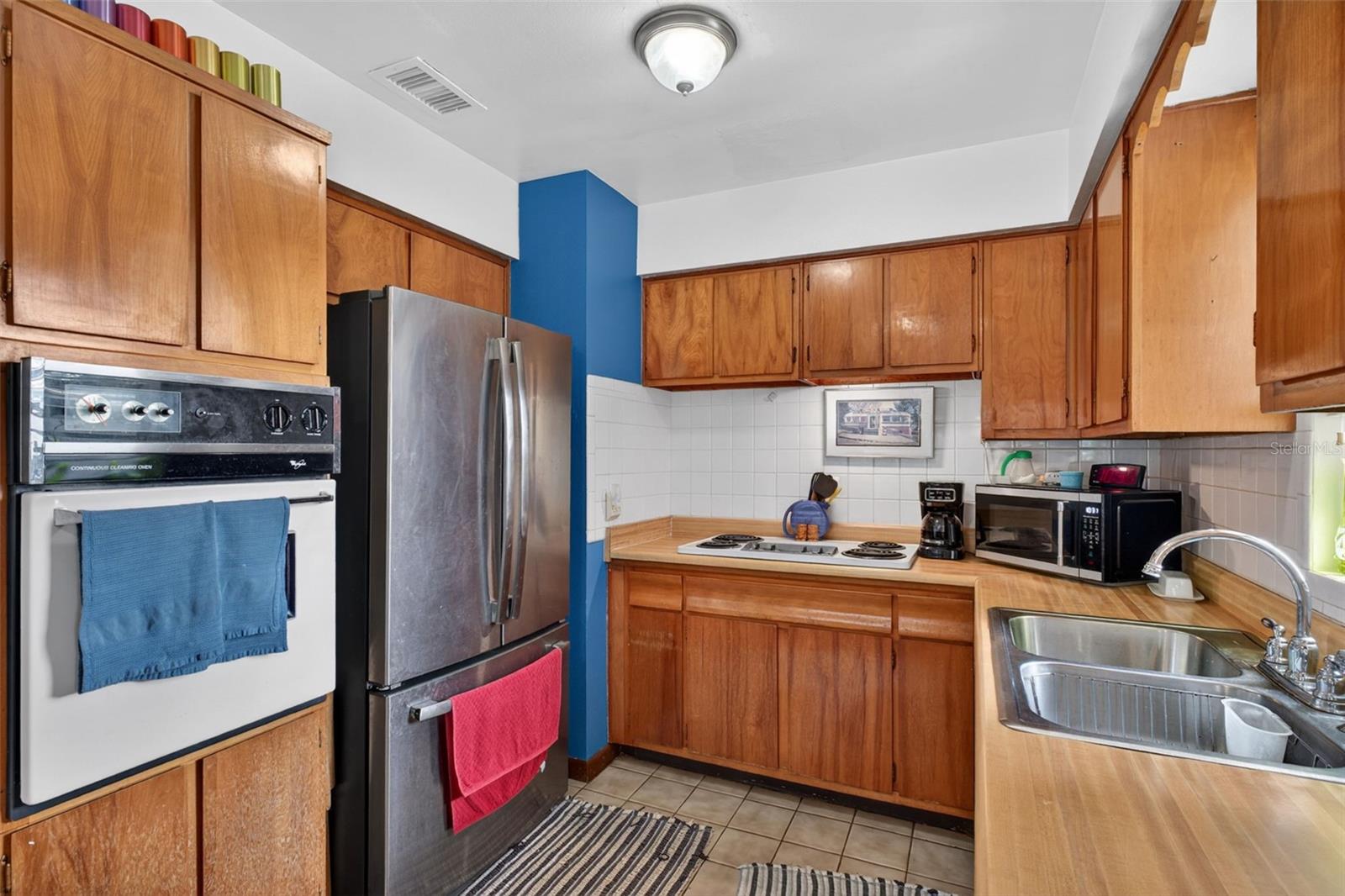 EDGEWOOD PARK - Residential