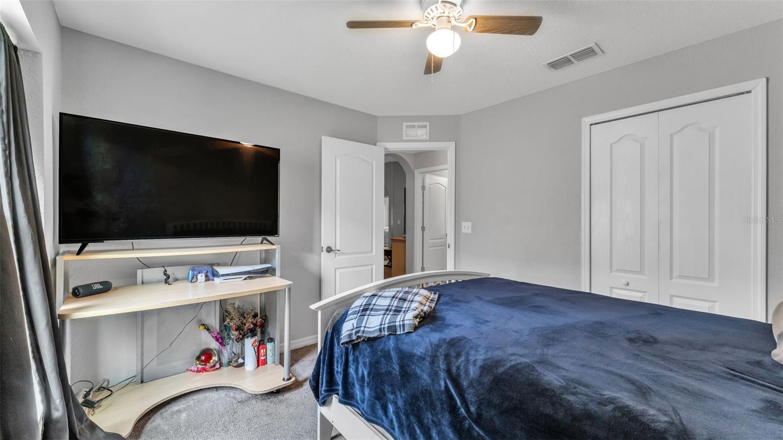 CENTRAL POINTE - Residential