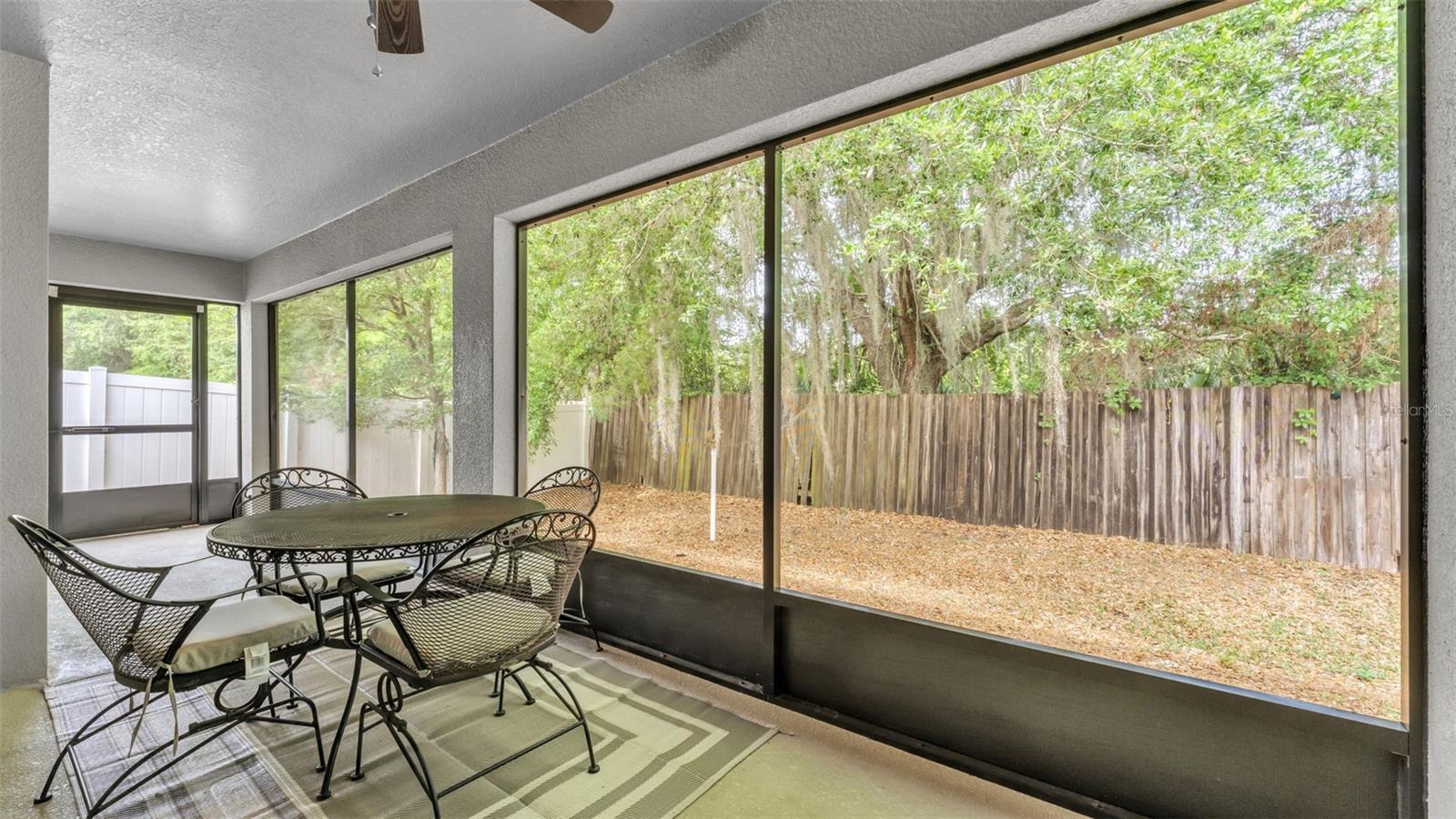 CENTRAL POINTE - Residential