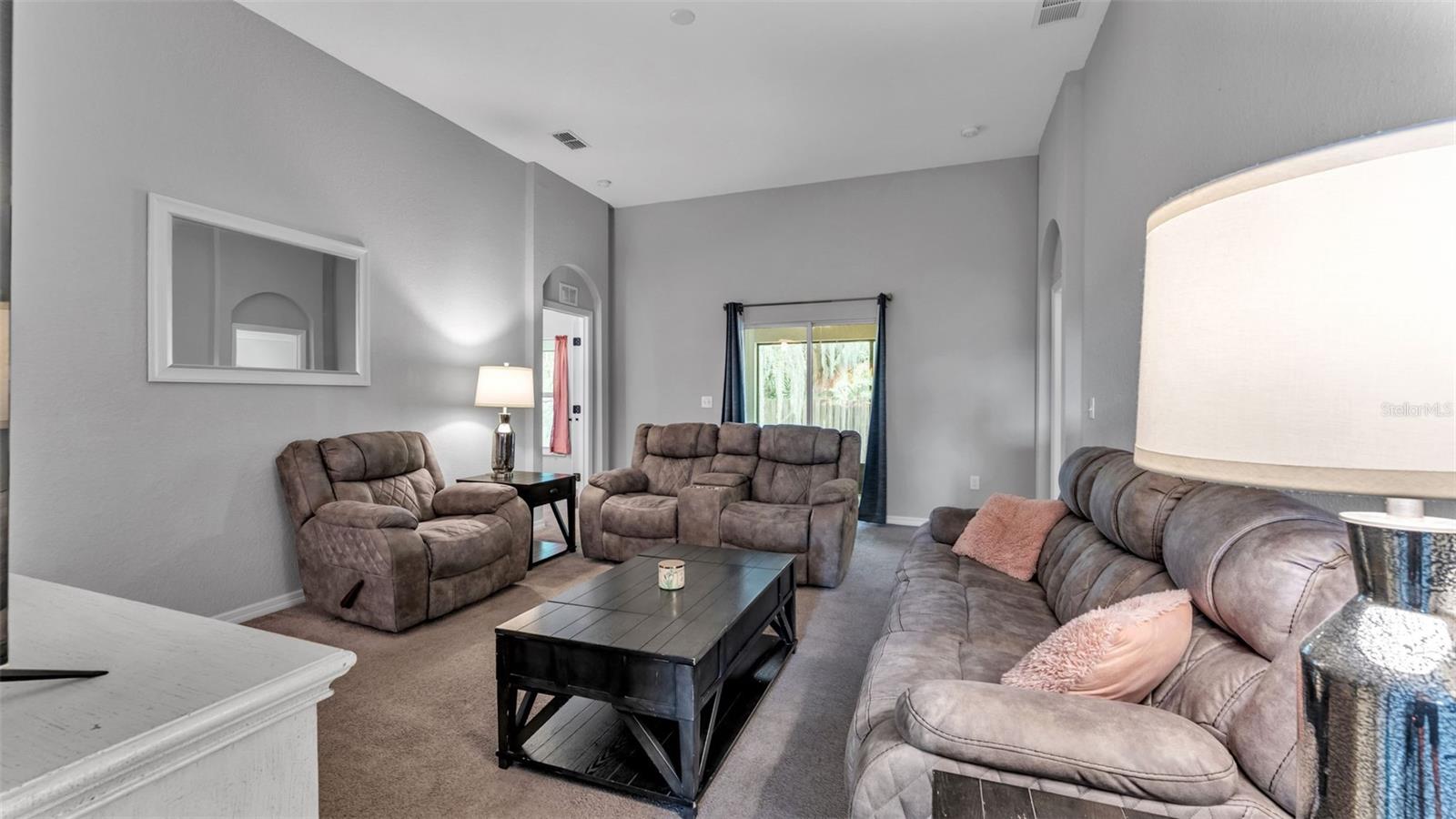 CENTRAL POINTE - Residential