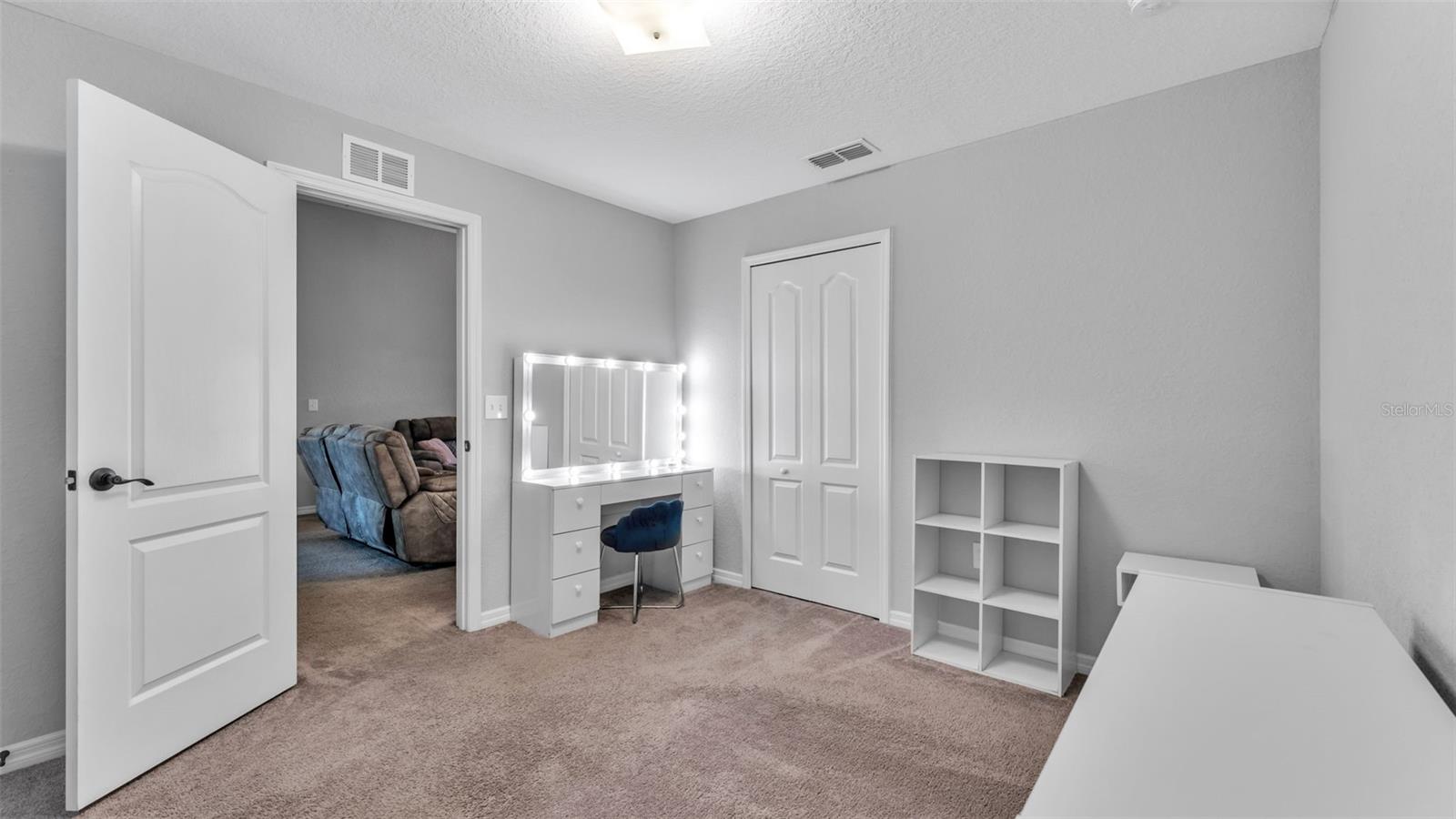 CENTRAL POINTE - Residential