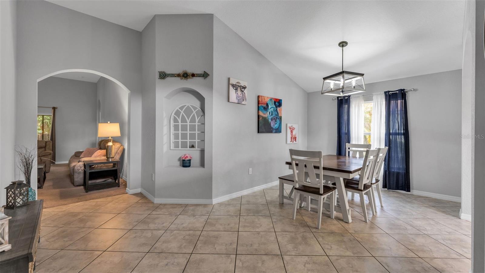 CENTRAL POINTE - Residential