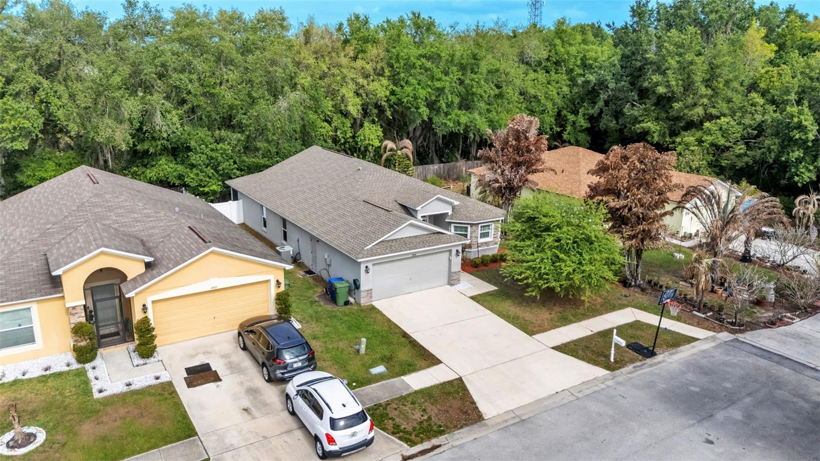 CENTRAL POINTE - Residential