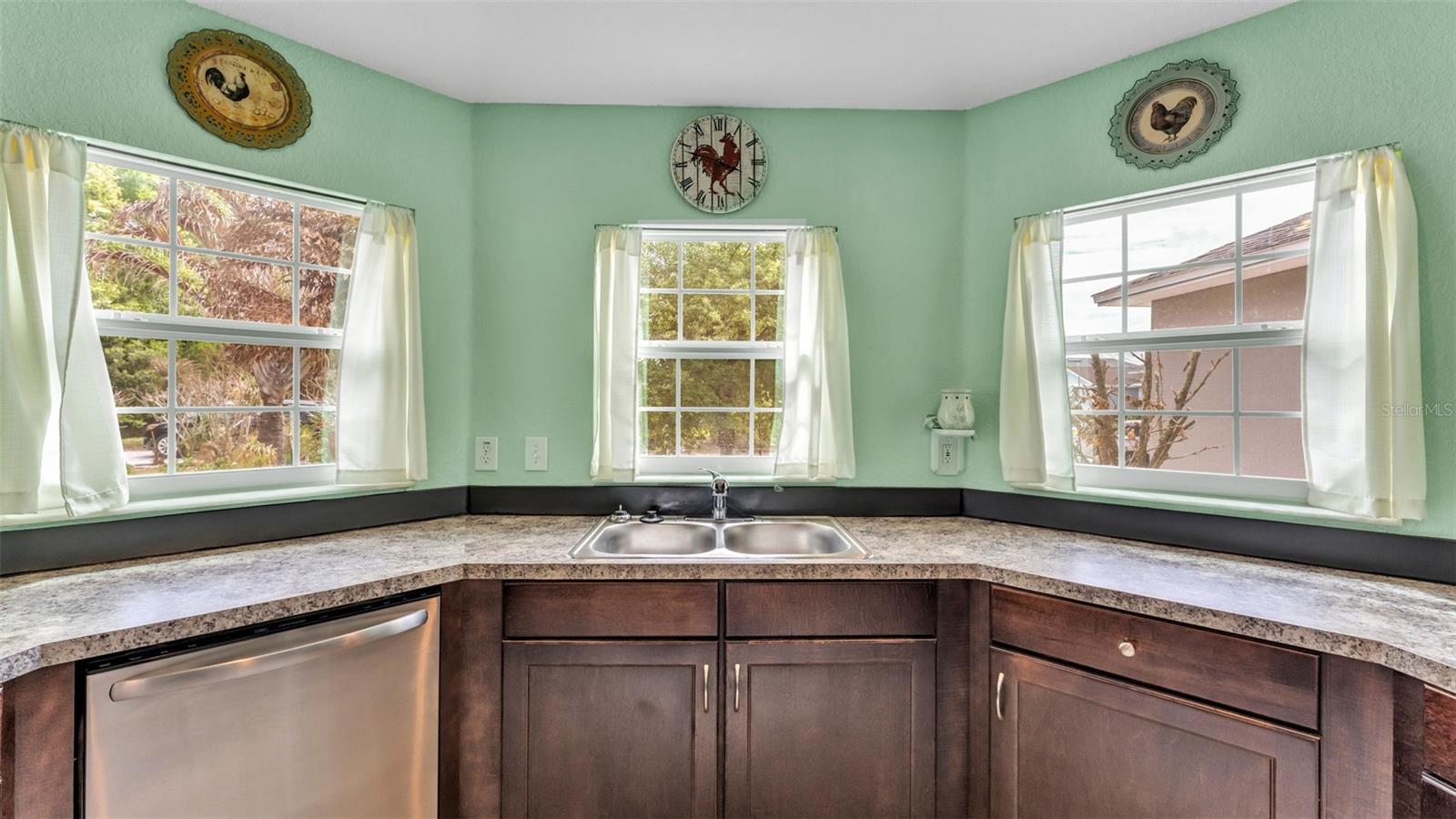 CENTRAL POINTE - Residential