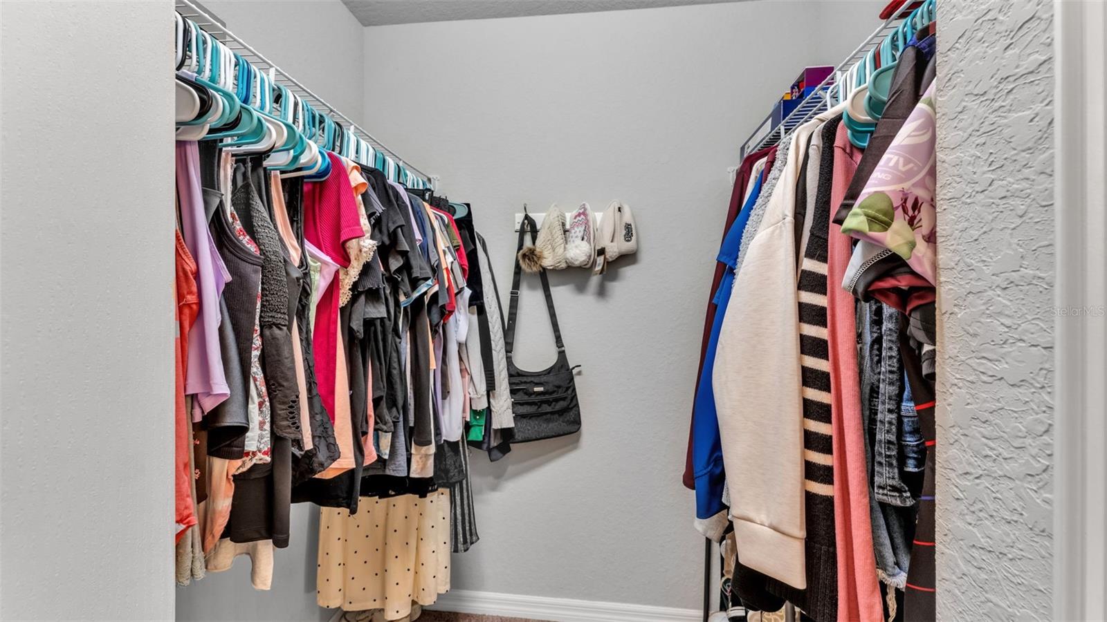 CENTRAL POINTE - Residential