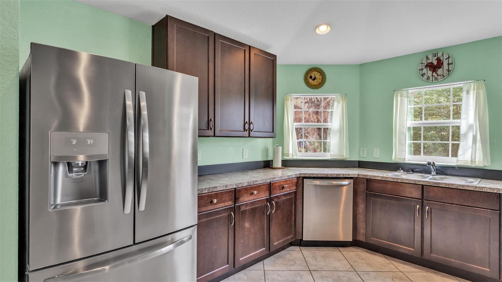 CENTRAL POINTE - Residential