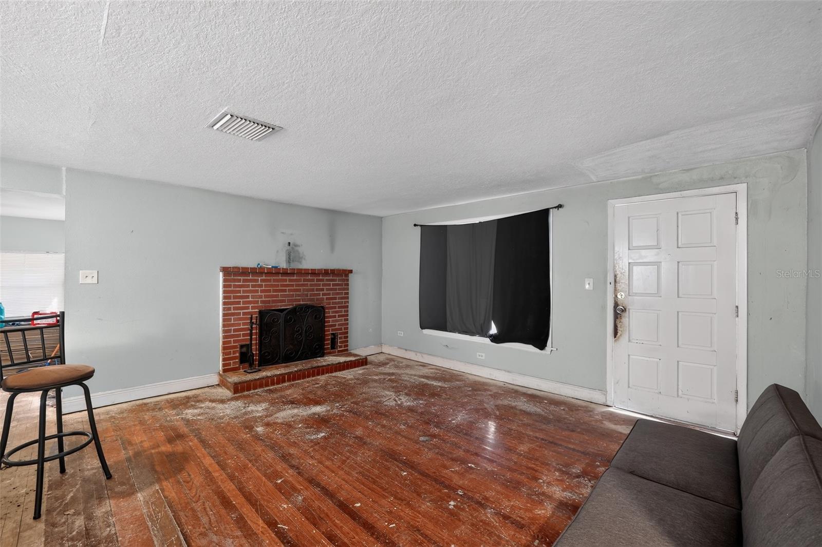 10109 MAIN STREET