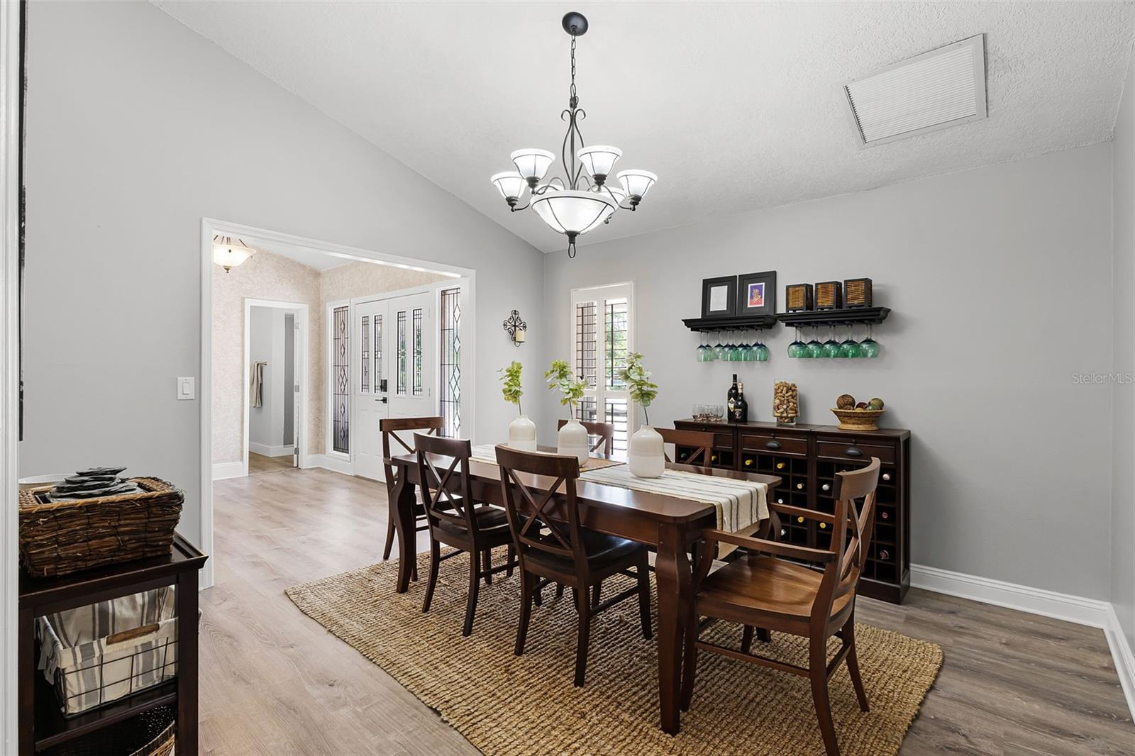 8625 VISTA POINT COVE