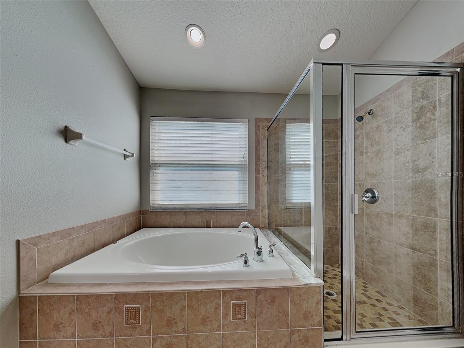 HUNTING CREEK MULTI-FAMILY - Residential Lease