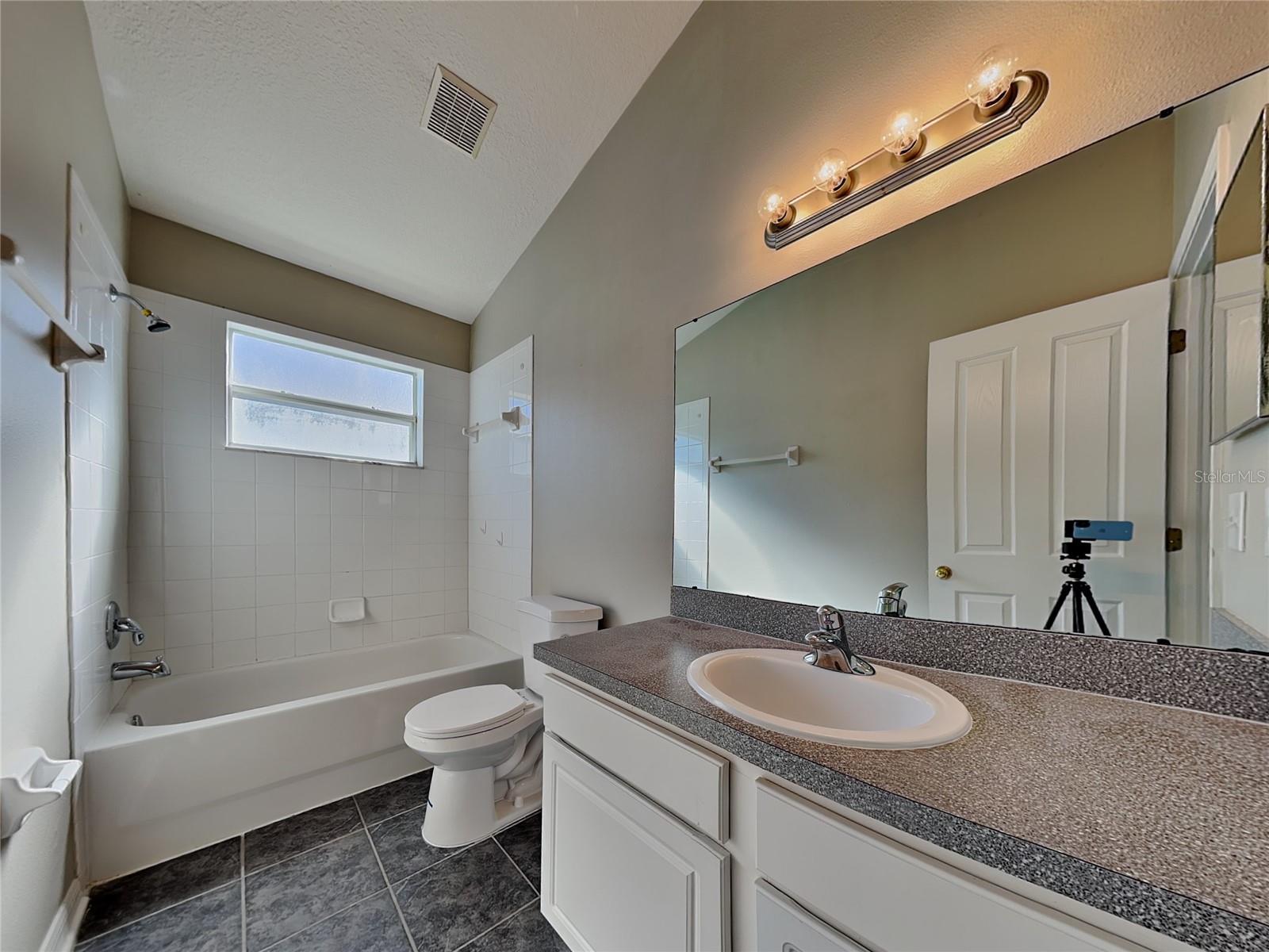 HUNTING CREEK MULTI-FAMILY - Residential Lease