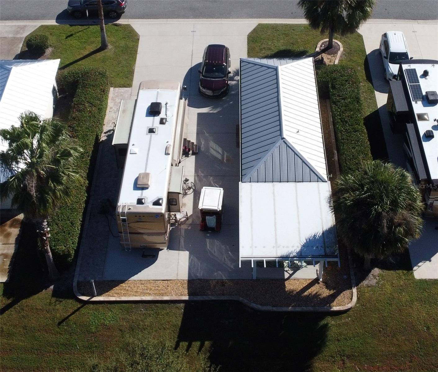 FLORIDA GRANDE MOTOR COACH RESIDENCE - Land