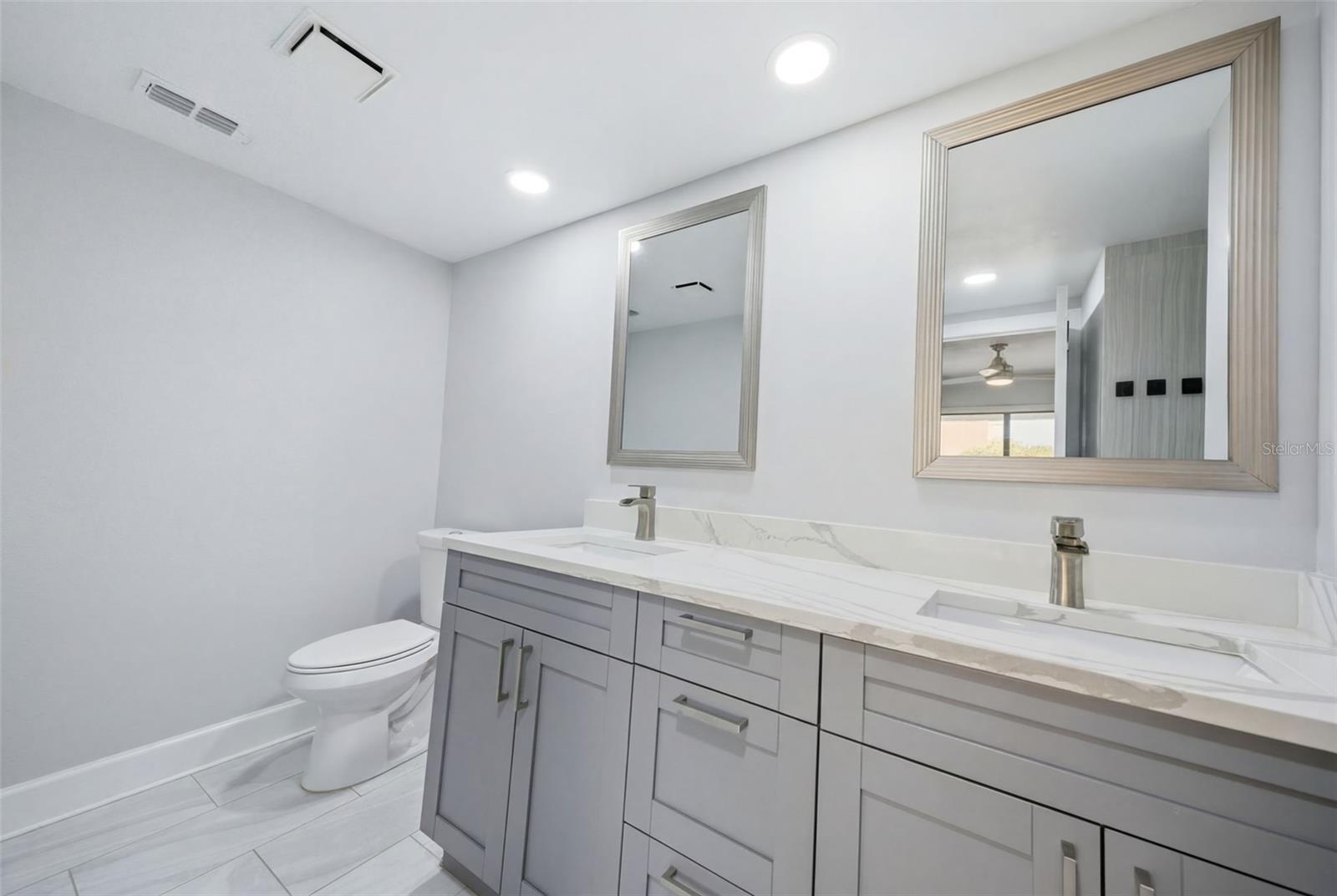 THE PINNACLE APTS A CONDO - Residential