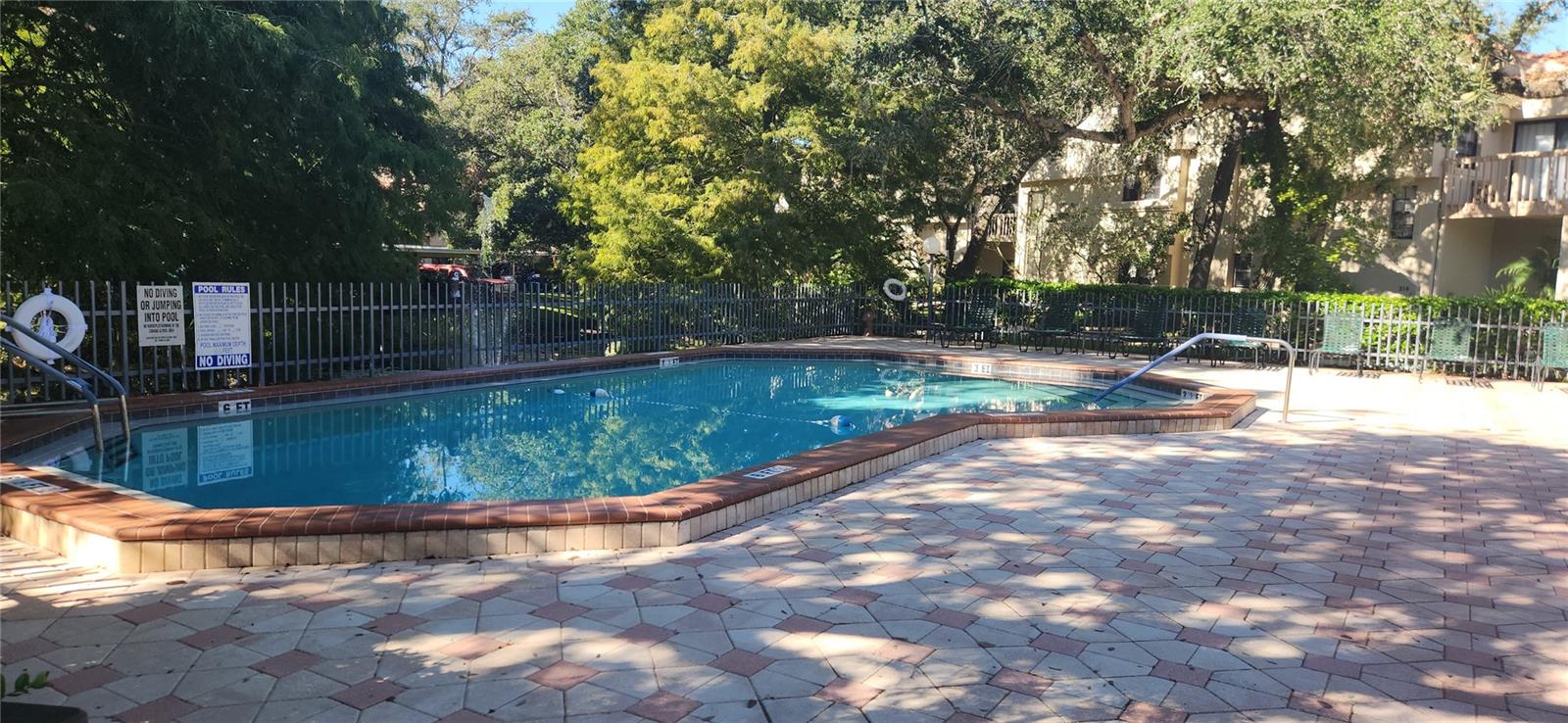 LOS PRADOS CONDO - Residential