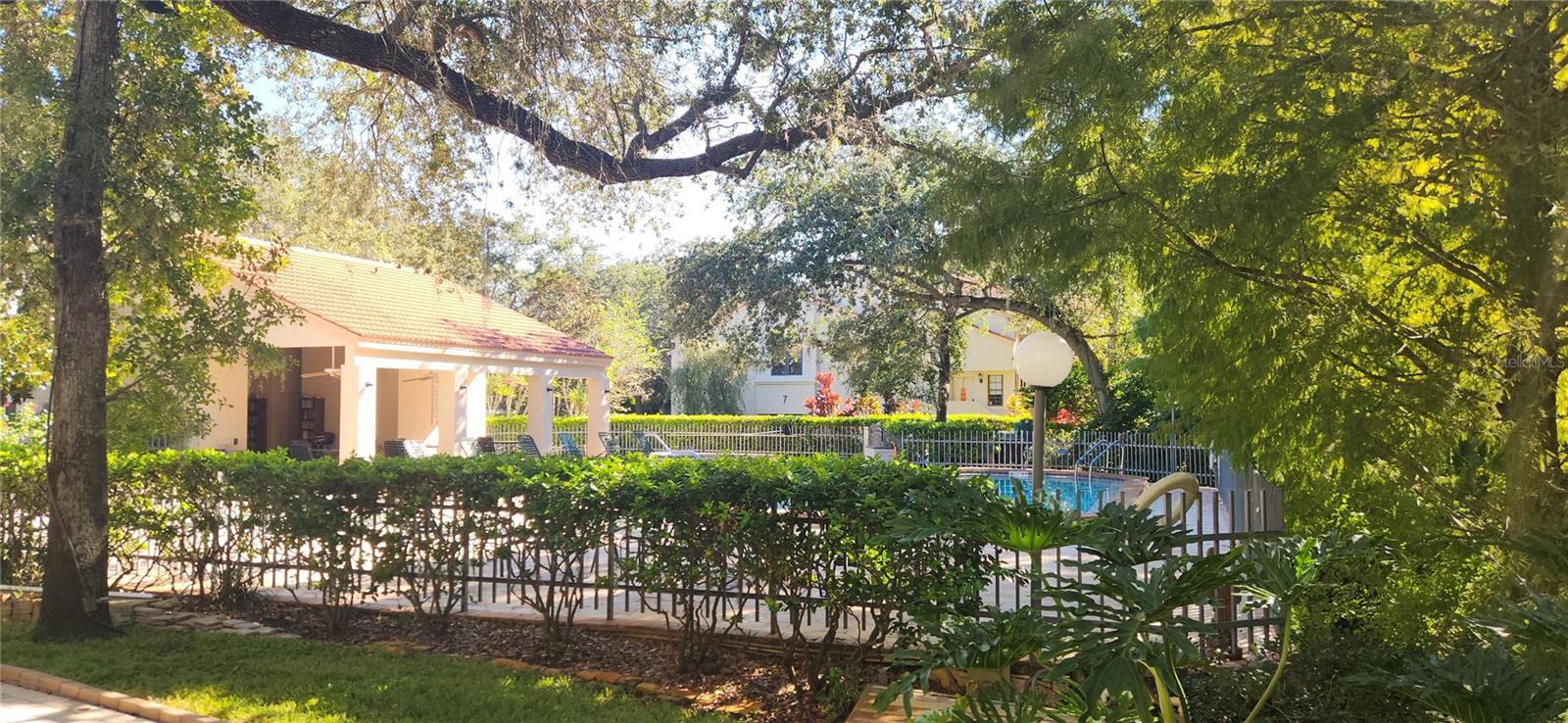 LOS PRADOS CONDO - Residential