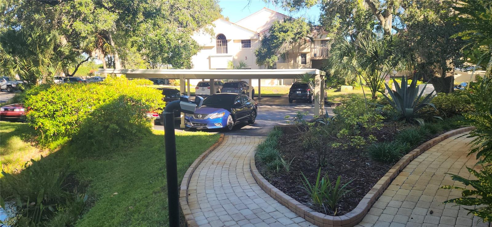 LOS PRADOS CONDO - Residential