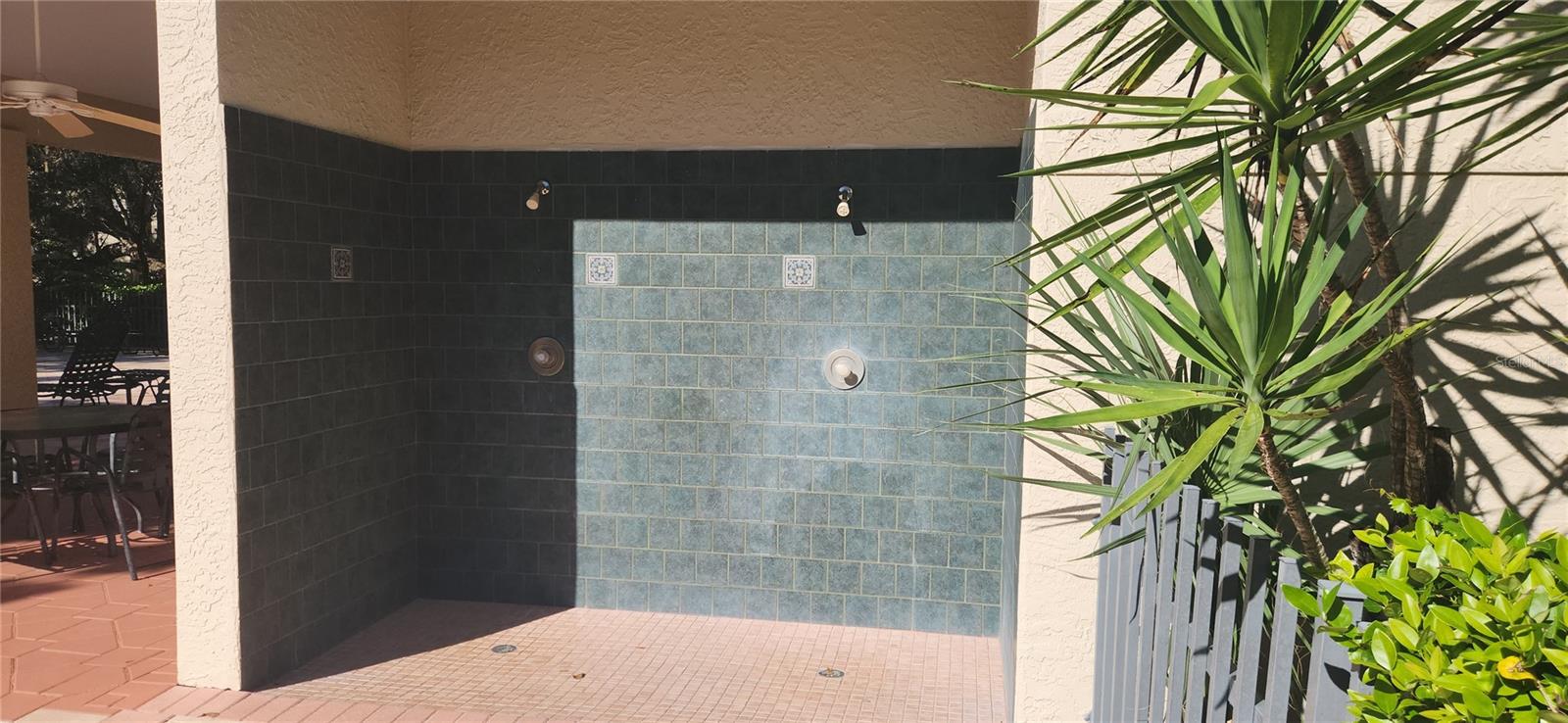 LOS PRADOS CONDO - Residential