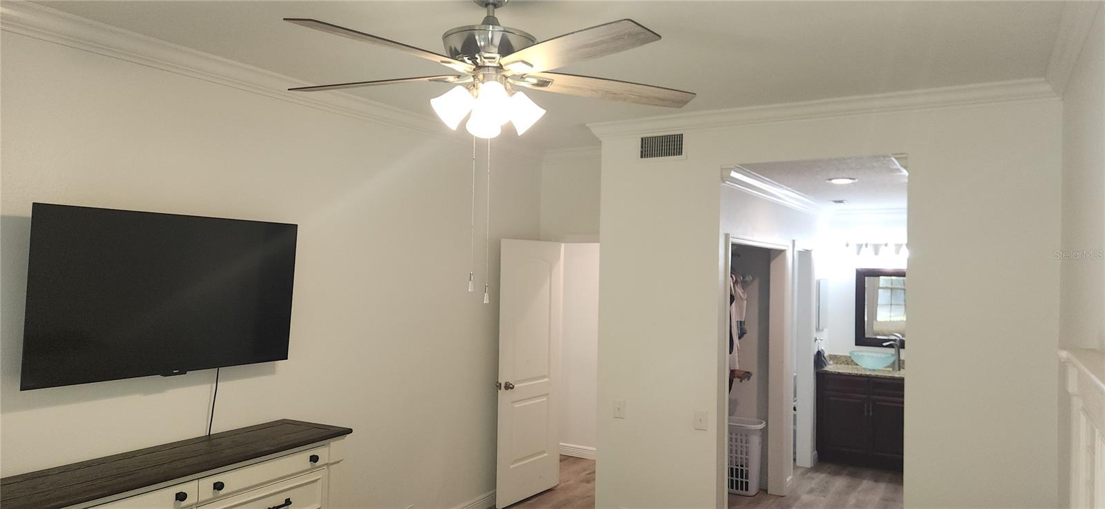 LOS PRADOS CONDO - Residential