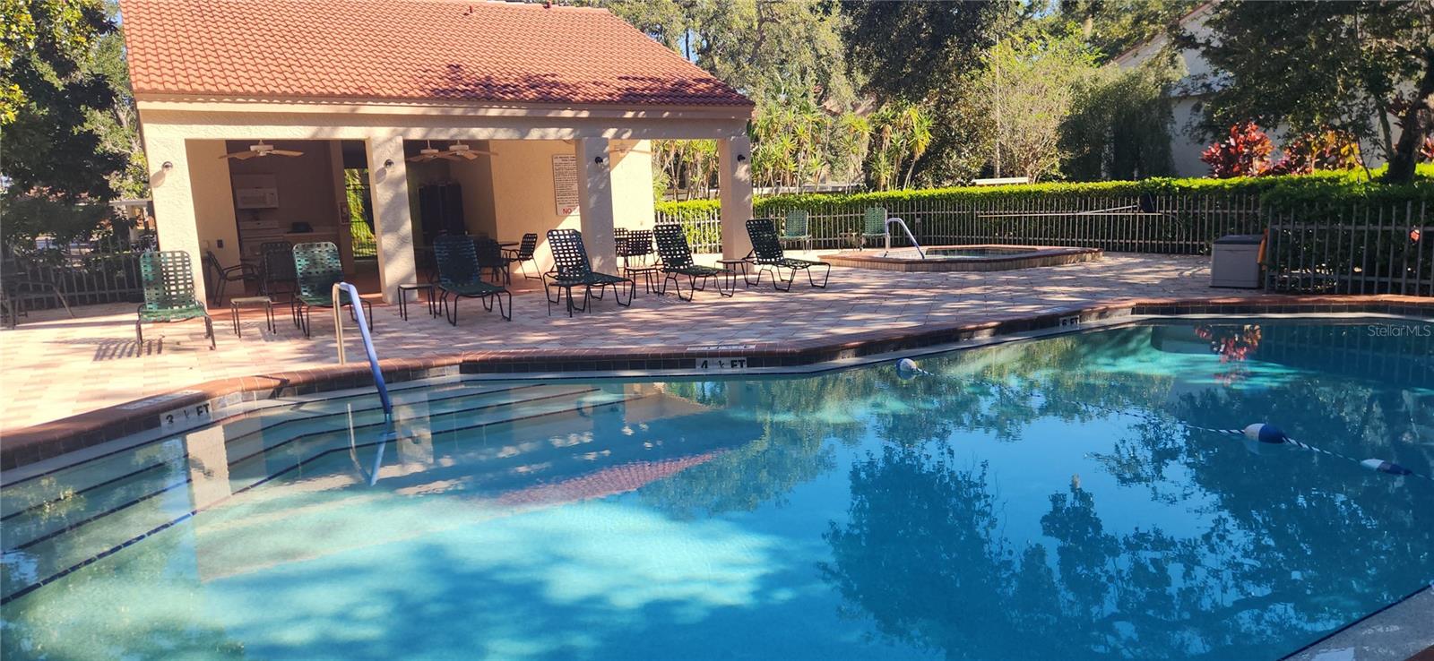 LOS PRADOS CONDO - Residential