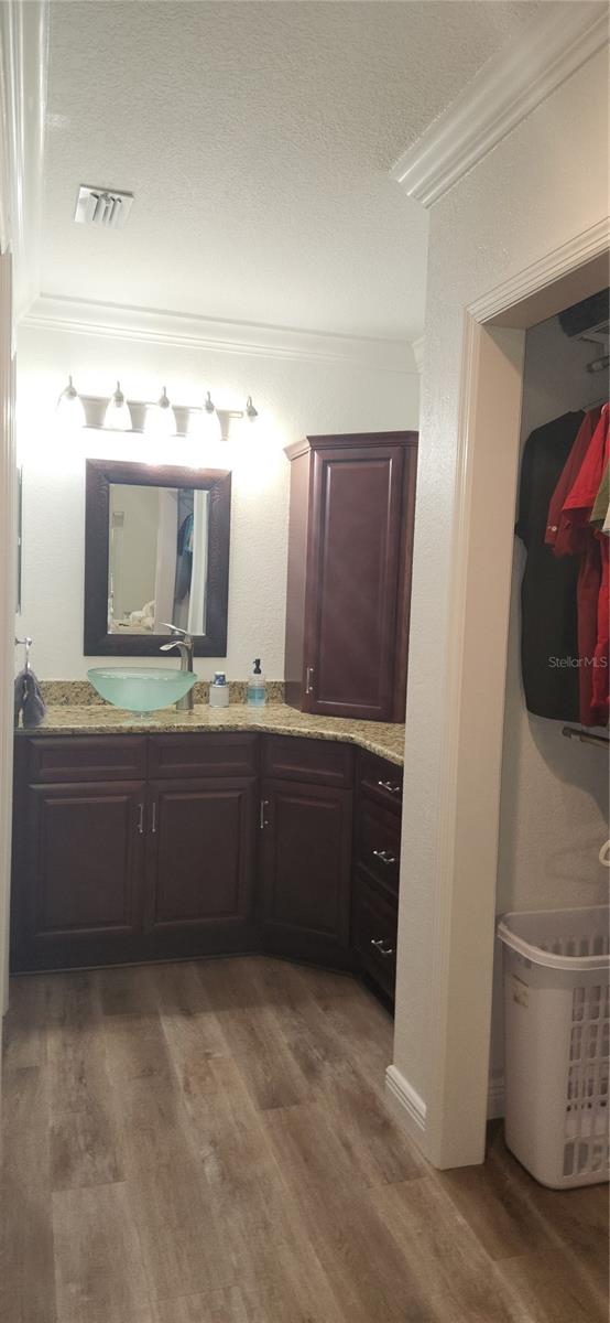 LOS PRADOS CONDO - Residential