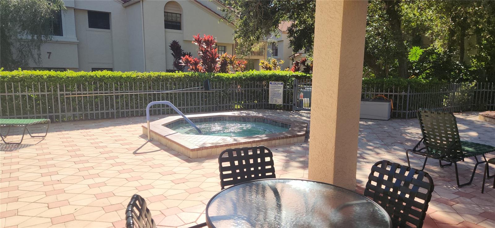 LOS PRADOS CONDO - Residential