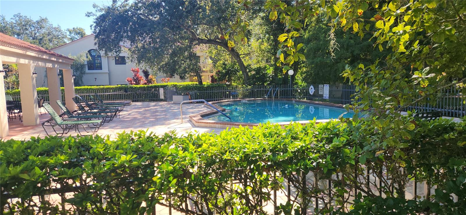 LOS PRADOS CONDO - Residential