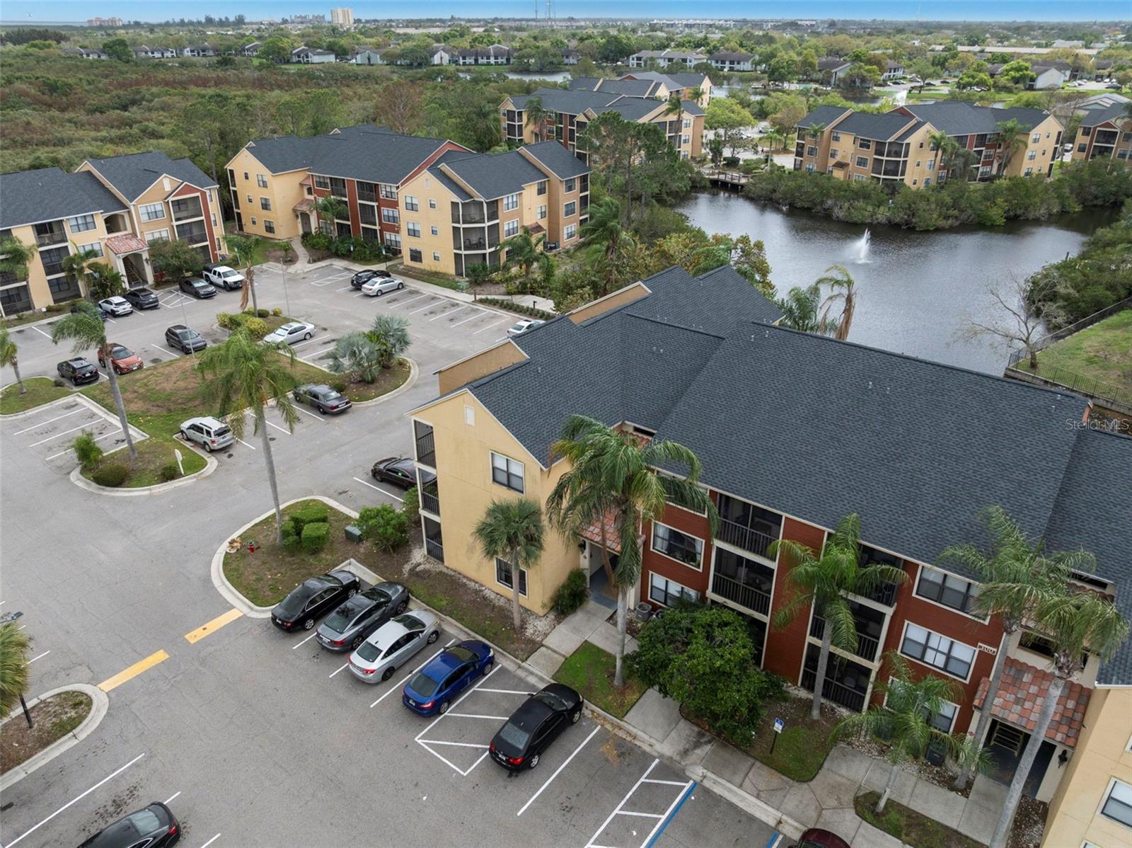 BAYPOINTE PRESERVE CONDO - Residential