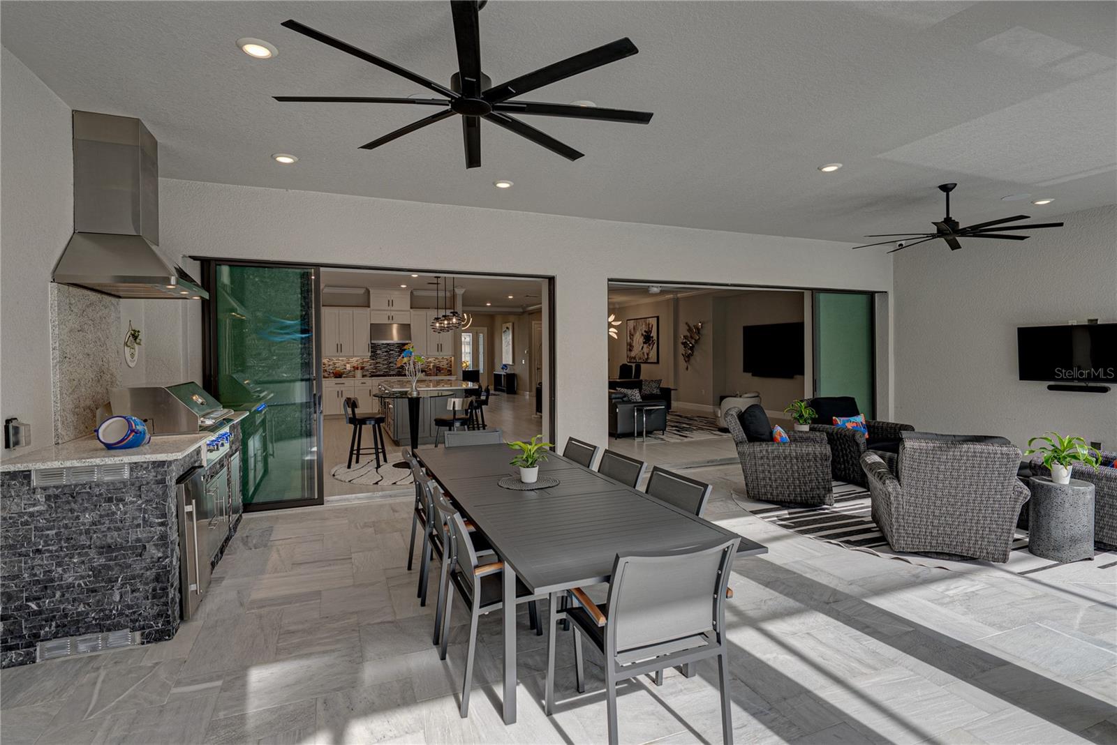 ESPLANADE/WIREGRASS RANCH PH - Residential